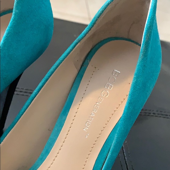 BCBGeneration Platform Heels 👠 - Picture 3 of 4